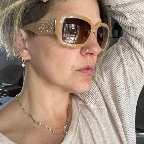 Versace Sunglasses NWOT - Picture 2 of 7